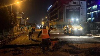 Yol bakım onarımı gece gündüz sürüyor