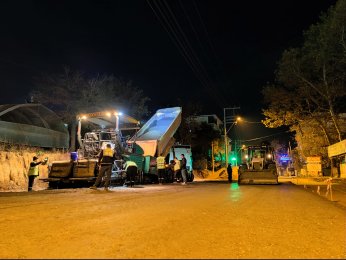 Yol bakım onarımı gece gündüz sürüyor