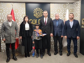 Gururumuz Sarp Arel, Sezer’e konuk oldu