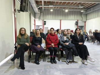 Sağlıkta farkındalık eğitimi ilgi gördü