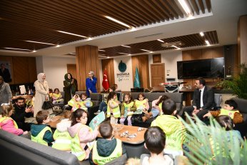 Özlü, minikleri konuk etti