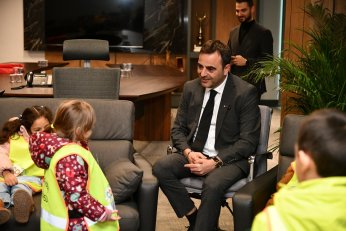 Özlü, minikleri konuk etti