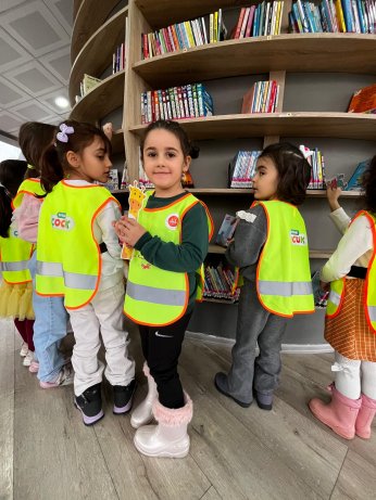 Özlü, minikleri konuk etti