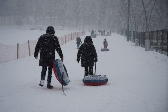 Kartepe’de kar sevinci