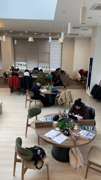 Modern kütüphaneler gençlerin uğrak noktası