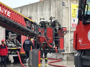 Beton fabrikasında korkutan yangın