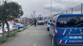 Denizde çırpınan vatandaş kurtarıldı