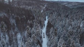 Beyaz örtünün keyfini UTV’lerle çıkardılar