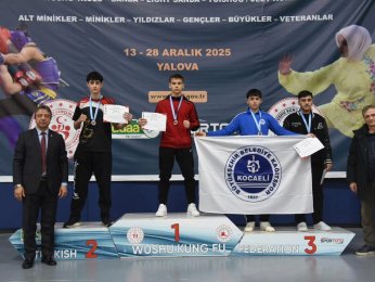 Kağıtspor kürsüye abone oldu