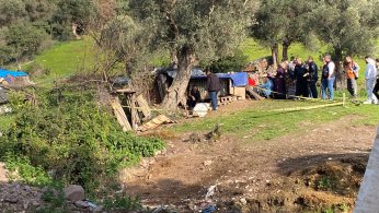 Yaşlı kadın bahçede ölü bulundu