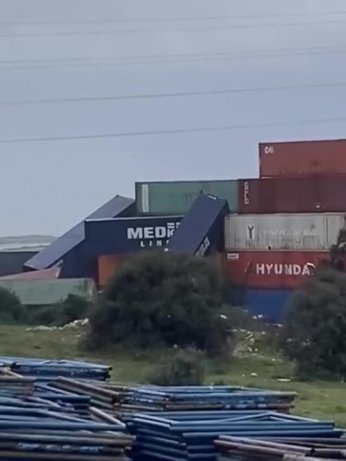 Kocaeli’de fırtına hayatı felç etti