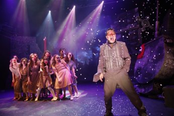 Şehir Tiyatroları, geçen yıl 70 bin kişiye ulaştı