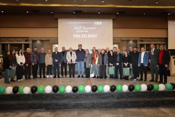 Yedi bölgenin halk  oyunları büyüledi