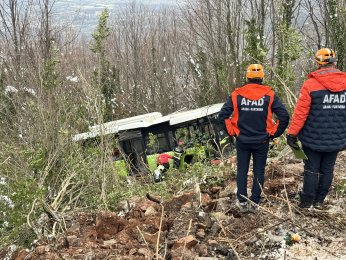 Şarampole devrilen otobüste 39 yaralı