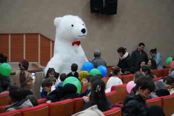 Şenlikte neşeli  anlar yaşanıyor