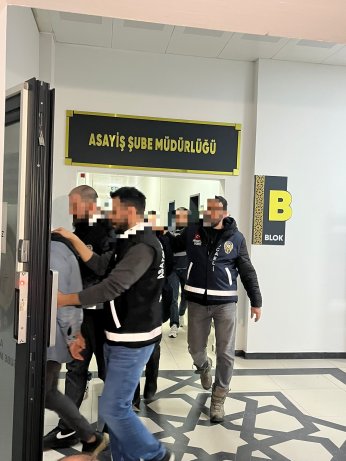 Silahlı saldırı planlayan 6 şüpheli yakalandı