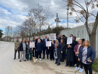 ‘Hizmete karşı değiliz, huzurun yok sayılmasına karşıyız’