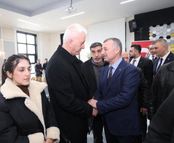 Büyükakın’dan Gölcük turu