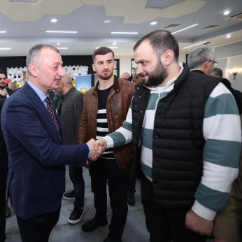 Büyükakın’dan Gölcük turu