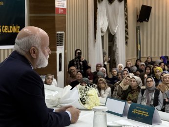 Maneviyat ve bilim aynı kürsüde buluştu