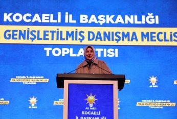 AK Parti’de coşkulu danışma