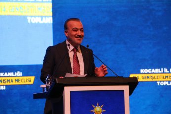 AK Parti’de coşkulu danışma