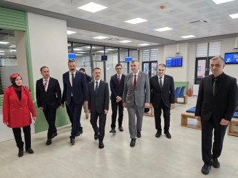 Vali Aktaş’tan Gölcük’te ziyaretler