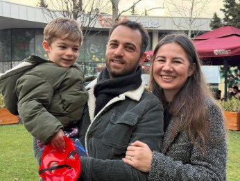 Balonlar, Uras Ege için uçtu