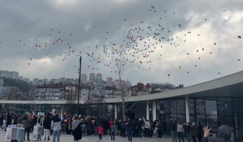 Balonlar, Uras Ege için uçtu