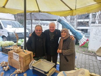 Arcan, Salı Pazarında vatandaşı dinledi