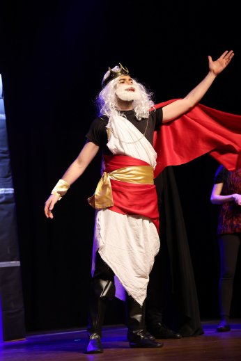 Teknoloji bağımlılığı mizahi dille anlatıldı