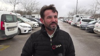 Otoparktaki araçlar su içinde kaldı