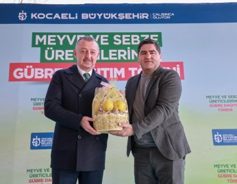 Büyükşehir’den 5 bin çiftçiye 37 bin paket gübre