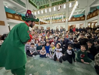 Gölcüklü çocuklar camilerde buluşuyor