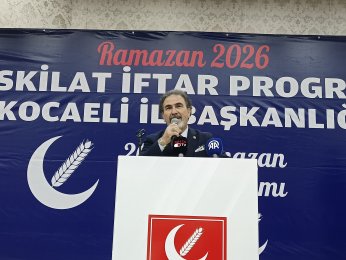 Erbakan, Gölcük iftarında partililerle buluştu