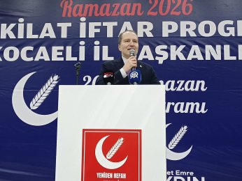 Erbakan, Gölcük iftarında partililerle buluştu