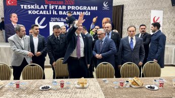 Erbakan, Gölcük iftarında partililerle buluştu
