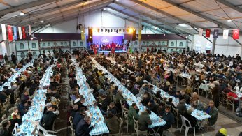 Büyükşehir Ramazan Çadırı neşe saçıyor