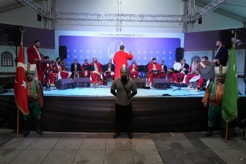 Büyükşehir Ramazan Çadırı neşe saçıyor