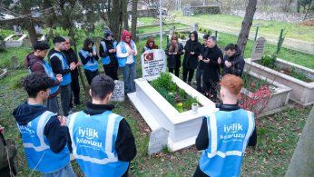 İyilik Kılavuzu’nda şehidimize saygı