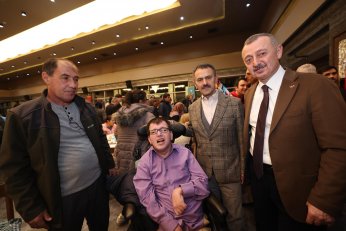 Engelleri aşan iftar sofrası