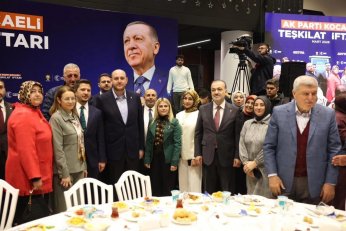 AK Parti Kocaeli iftarda buluştu