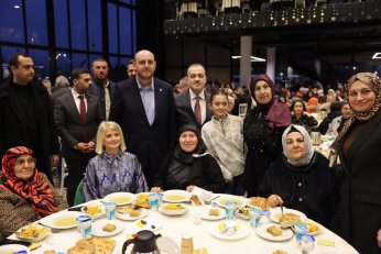 AK Parti Kocaeli iftarda buluştu