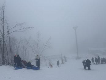 Kuzuyayla’da kar ve bayram sevinci