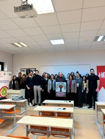 Atıklar KOÜ’de sanata dönüştü