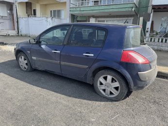 Araçlara zarar veren şüpheli yakalandı