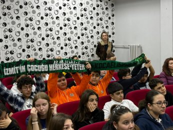 “Armanın Peşinde Bir Ömür” kitabının söyleşisi 29 Ekim Ortaokulu’nda gerçekleşti