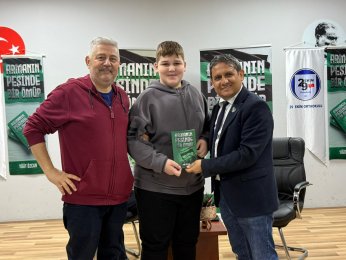 “Armanın Peşinde Bir Ömür” kitabının söyleşisi 29 Ekim Ortaokulu’nda gerçekleşti