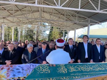 Sadun Çetin’in annesi son yolculuğuna uğurlandı