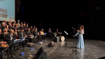 Saygınlar ikinci kez sahne aldı